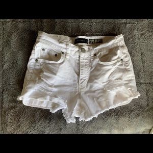 White shorts size 4